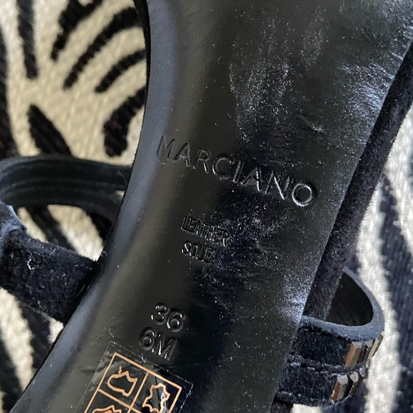 MARCIANO Heels 🖤 - Picture 7 of 7